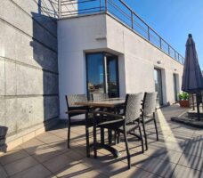Rooftop terrace at Cink Coworking Infanta Mercedes, Madrid, available to companies renting an office